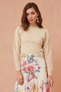 302001024_said_it_knit_top_102-creme_302001120-1_about_us_midi_skirt_105-creme_botanic_floral_nh_0341_1024x1024.thumb.jpg.017043fc836ddfa1692d4ff9c74be4ba.jpg