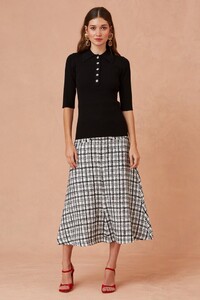 302001045_heart_to_love_knit_top_001-black_302001047_abundance_skirt_052-porcelain_tweed_nh_3112_1024x1024.thumb.jpg.a029a4f1efb4072111e1ab5bcee8c077.jpg
