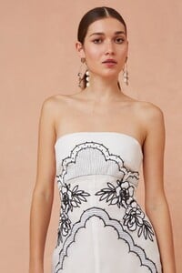 302001048_delta_midi_dress_101-porcelain_g_4165-edit_1024x1024.thumb.jpg.276dd6467d109beda779dca23ffa5e46.jpg