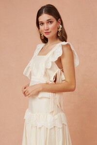 302001074_high_hopes_top__741-vanilla_302001127_high_hopes_skirt_741-vanilla_g_3248-edit_1_1024x1024.thumb.jpg.d5f35d696bab25e623b348b640514e4c.jpg