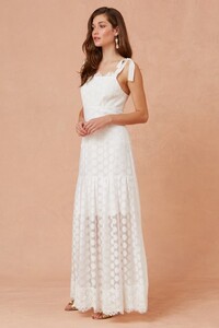 302001076_wildfire_gown_832-ivory_g_1051_1024x1024.thumb.jpg.8c9703ee44590d1d267f19862b2558b0.jpg