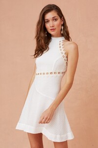 302001104_new_look_mini_dress_101-porcelain_g_1217_1024x1024.thumb.jpg.f78fd0a031057cf2a77dcd53dd74c91a.jpg