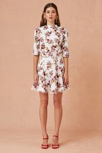 302001116_everlasting_top_110-porcelain_vine_302001005-2_everlasting_skirt_110-porcelain_vine_g_3049-edit-33_1_1024x1024.thumb.jpg.9d5863c8b4883c5c96696db3016be93f.jpg