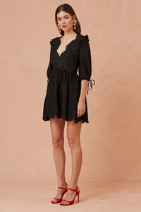 302001128_without_me_mini_dress_001-black_g_2472_1024x1024.thumb.jpg.484d9ac75bc3e5e9b2bfb36f16c0c4f3.jpg