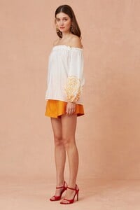 302001129_without_me_ls_top_992-porcelain_w_orange_302001107_magic_touch_short_810-orange_g_3203-edit_1024x1024.thumb.jpg.e15dba206edce858d201d3d5c84ef62b.jpg