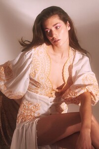 302001140_without_me_maxi_dress_992-porcelain_w_orange_g_91676-43_1024x1024.thumb.jpg.eb123d0cba62552f4c600656d460f95a.jpg