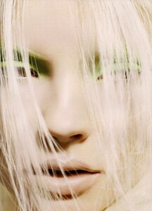 Numéro #103 (May 2009) - A Fleur de Peau - 008.jpg