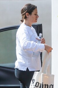        lea120520BZNimage106 .jpg