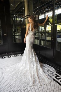 Carolina Gown by RISH _ Ray of Light Collection 2020 (2).jpg