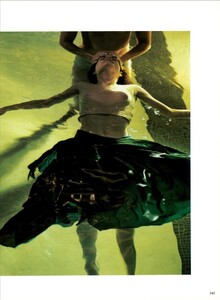ARCHIVIO - Vogue Italia (March 1999) - Floating - 010.jpg
