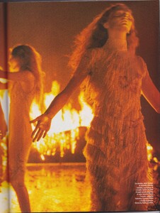 Vogue Italia (March 1998, Couture Supplement) - Le Ultime Vestali - 008.jpg