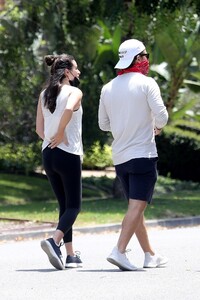         lea180520BZNimage105.jpg
