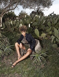 George+Livieratos+Safari+or+Harper's+Bazaar+Vietnam+May+2020+(4).jpg