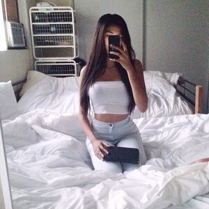 565647889_justinemaebiticon14352920181015625524854140655_185309106.thumb.jpg.21aa51a6943dc9056af25c032cdcaf72.jpg