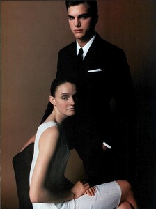 ARCHIVIO - Vogue Italia (April 1998) - A Whiter Shade Of Pale - 002.jpg