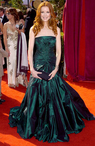 57th-Annual-Emmy-Awards-marcia-cross-32299046-1589-2430.jpg