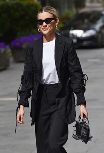        rob150520BZNimage116.jpg