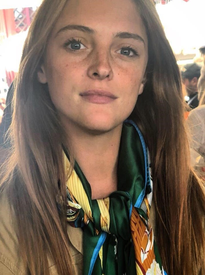 https://www.bellazon.com/main/uploads/monthly_2020_05/601646460_MelanieRobert24.jpg.a41f0f6578a0696c81a948c06325c4ab.jpg