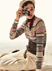 616400432_VogueTurkey-Haziran2016-62.thumb.jpg.b781c94293f8dfc405db4edbda7d68b8.jpg