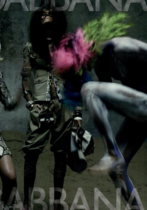 660430602_Meisel_Dolce__Gabbana_Spring_Summer_2005_04.thumb.png.734a66bfc0b6ba4236a9e0564e2335e4.png