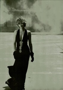 ARCHIVIO - Vogue Italia (September 2004) - Meg Ryan - 008.jpg