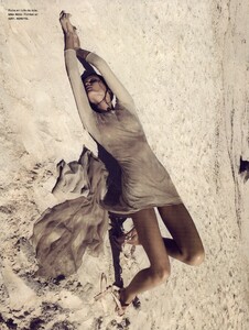Numéro #103 (May 2009) - Coral Sand - 007.jpg