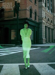 ARCHIVIO - Vogue Italia (December 2003) - Oriental Lure - 009.jpg