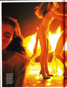 Vogue Italia (March 1998, Couture Supplement) - Le Ultime Vestali - 005.jpg