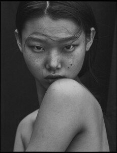 Yoon+Young+Bae_Scott+Mac+Donough_0410b.jpg