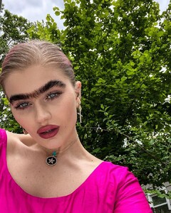 719493308_sophiahadjipanteli15900795872314077760303448594_33586514.thumb.jpg.f77fac22fcbe84646b06d14664c21408.jpg