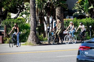         mal130520BZNimage106.jpg