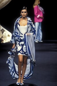 758286854_ChristianDior1994HauteCouture42.thumb.jpg.0ac5b4771cc633eb5294b1858ab95859.jpg