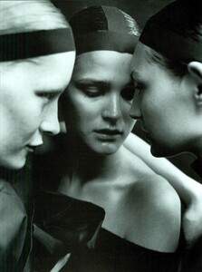 ARCHIVIO - Vogue Italia (July 1998) - A Long, Long Story - 018.jpg