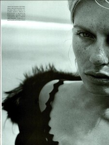 ARCHIVIO - Vogue Italia (December 1997) - Lungomare di Rabat Marocco - 004.jpg
