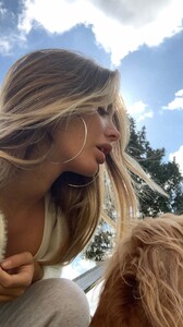 861743585_mathildtantot15857336722277621728150949002_244686507.thumb.jpg.d44beb86918e77d7ccbd1e7cfcf11fe2.jpg