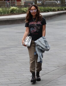        kla220520BZNimage110.jpg