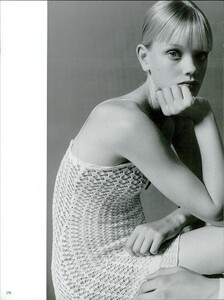 ARCHIVIO - Vogue Italia (April 1998) - A Whiter Shade Of Pale - 011.jpg