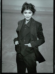 ARCHIVIO - Vogue Italia (August 2002) - Audrey Tautou - 007.jpg