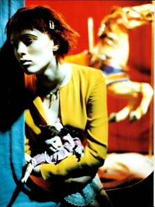 ARCHIVIO - Vogue Italia (February 1997) - Reflection - 025.png