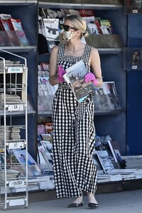        rob080520BZNimage108 .jpg