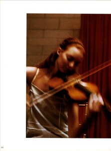 ARCHIVIO - Vogue Italia (April 1999) - Portrait of a Symphony - 031.jpg
