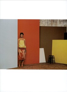 ARCHIVIO - Vogue Italia (January 2003) - Rohka The Color's Impact - 003.jpg
