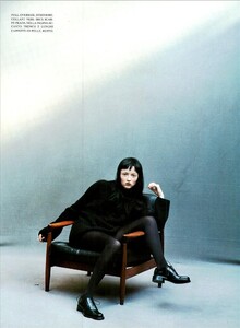 ARCHIVIO - Vogue Italia (October 1997) - Appeal - 007.jpg