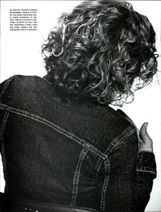 ARCHIVIO - Vogue Italia (May 2000) - Everyday Dressing - 003.jpg