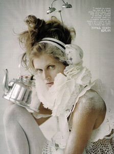 Vogue UK (November 2009) - Make Do And Mend - 003.jpg