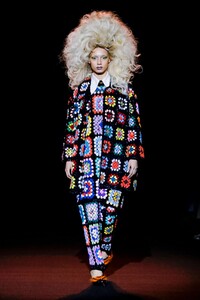 Ashish-RTW-FW19-London-2762-1550427969.thumb.jpg.aafb56764e5dc9eed3360bc6c66912e0.jpg