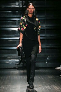 Atlein-RTW-FW20-Paris-2286-1582803313.thumb.jpg.c68a4cc9fbf155706674f829e6eb226f.jpg