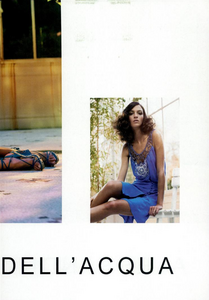 Diekgerdes_Alesandro_Dell_Acqua_Spring_Summer_2005_02.thumb.png.1813e182d08bfba7143705b6bbe7d9a7.png