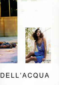 Diekgerdes_Alesandro_Dell_Acqua_Spring_Summer_2005_02.thumb.png.4f25177e8be8c5a0e544bee201a5dd3e.png