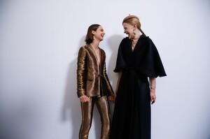 Dior-Couture-FW18-Paris-9570-1527863281.thumb.jpg.653f08501669440ccd5e492ae1c67f73.jpg